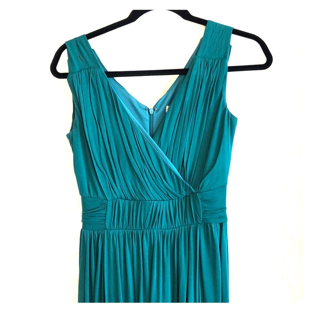 EUC Cleo emerald green jersey gown